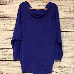 We the Free Women’s Large Sweater Off Shoulder Tunic Purple **FLAW**